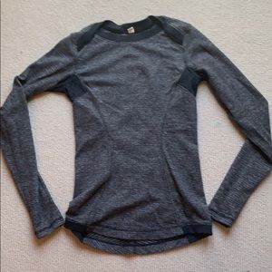 Lululemon thermal long sleeve top
